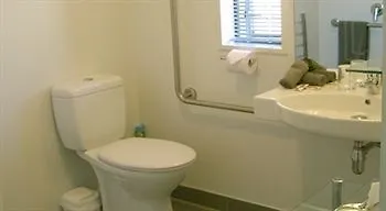כרייסטצ'רץ' Bellano Motel Suites